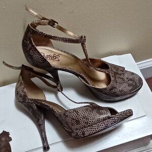 Carlos Santana Leather Snake skin print Heels
